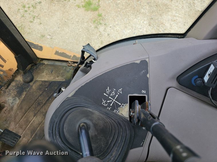 image for item NT9780 2002 Case 580 Super M  backhoe