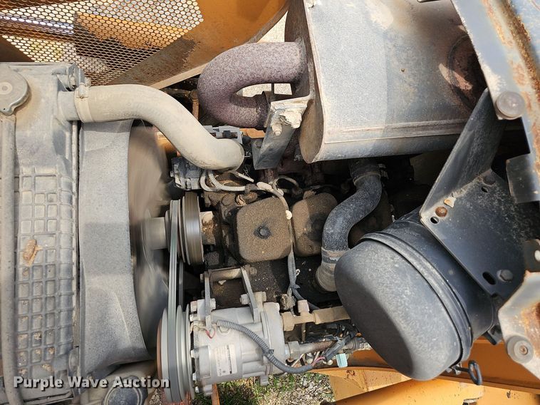 image for item NT9780 2002 Case 580 Super M  backhoe