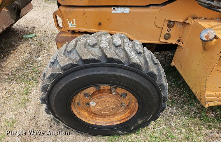 image for item NT9780 2002 Case 580 Super M  backhoe