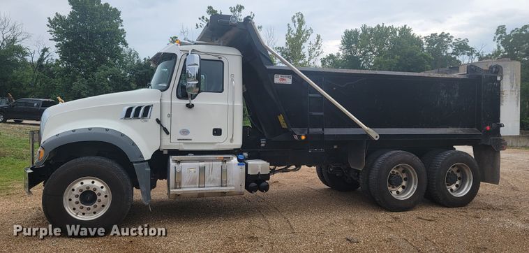 image for item NT9781 2021 Mack Granite  dump truck