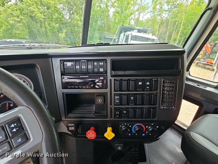 image for item NT9781 2021 Mack Granite  dump truck