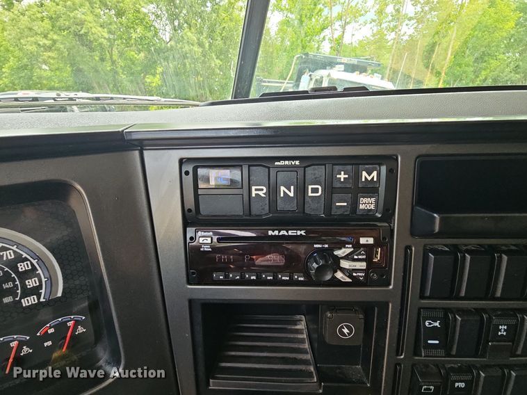 image for item NT9781 2021 Mack Granite  dump truck