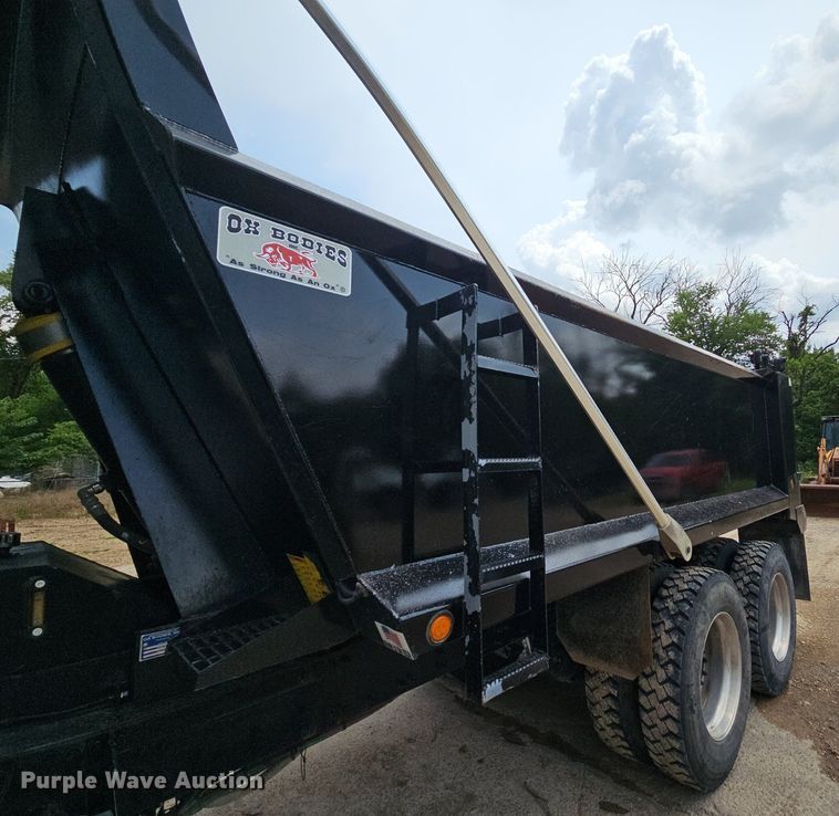 image for item NT9782 2021 Mack Granite  dump truck