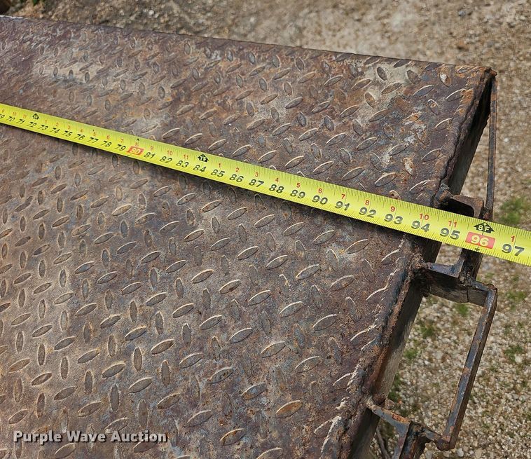 image for item NT9783 2008  Chevrolet Silverado 2500HD  flatbed pickup truck