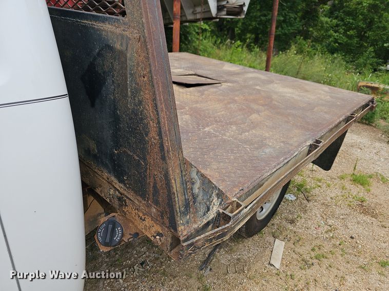 image for item NT9783 2008  Chevrolet Silverado 2500HD  flatbed pickup truck