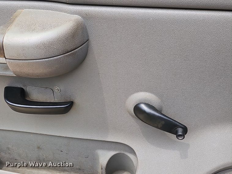 image for item NT9783 2008  Chevrolet Silverado 2500HD  flatbed pickup truck