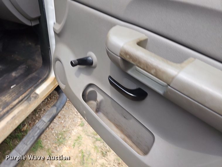 image for item NT9783 2008  Chevrolet Silverado 2500HD  flatbed pickup truck