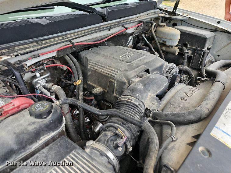 image for item NT9783 2008  Chevrolet Silverado 2500HD  flatbed pickup truck