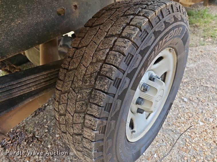 image for item NT9783 2008  Chevrolet Silverado 2500HD  flatbed pickup truck