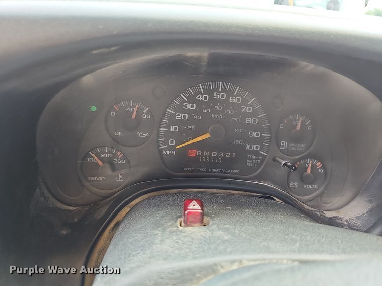 image for item NU9016 1998 GMC Savana 3500  school bus