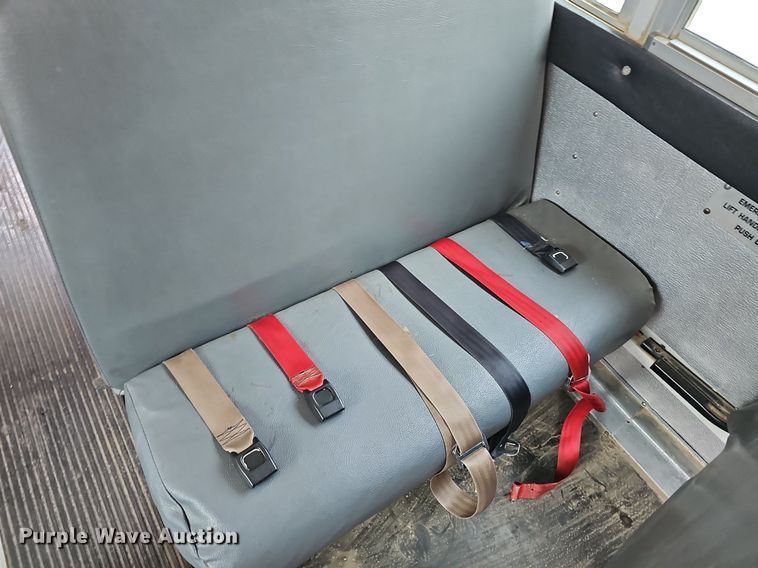 image for item NU9016 1998 GMC Savana 3500  school bus