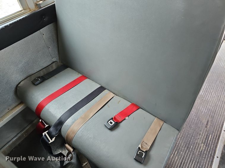 image for item NU9016 1998 GMC Savana 3500  school bus