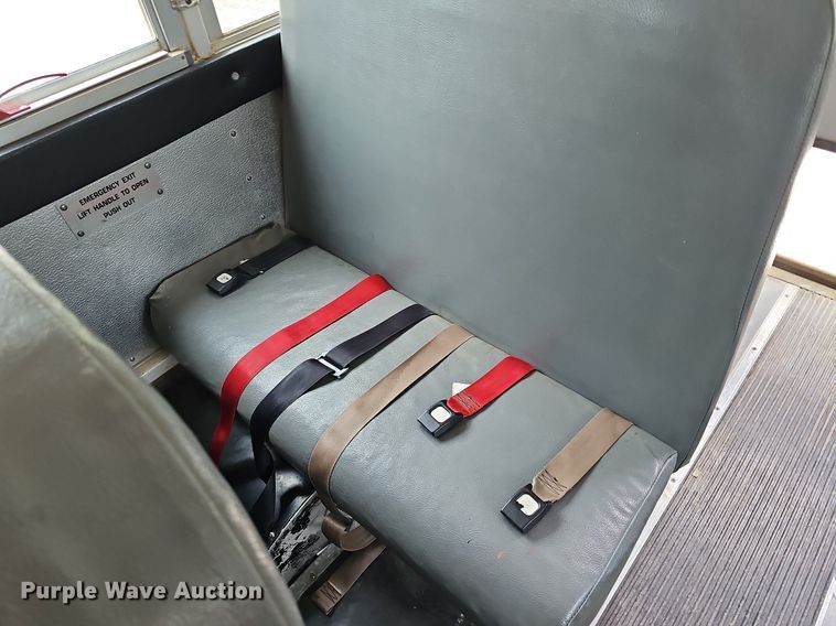 image for item NU9016 1998 GMC Savana 3500  school bus