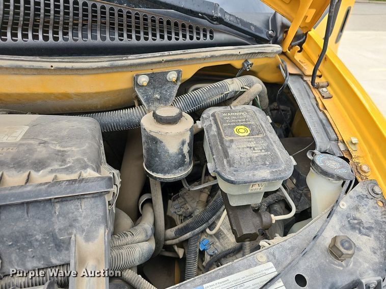 image for item NU9016 1998 GMC Savana 3500  school bus