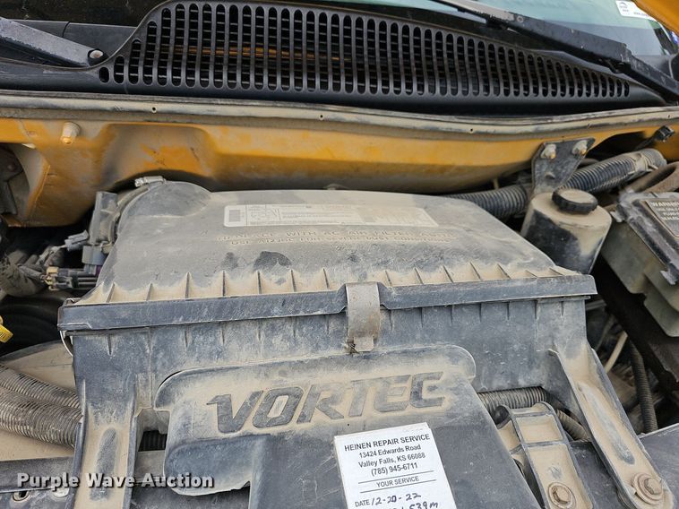 image for item NU9016 1998 GMC Savana 3500  school bus