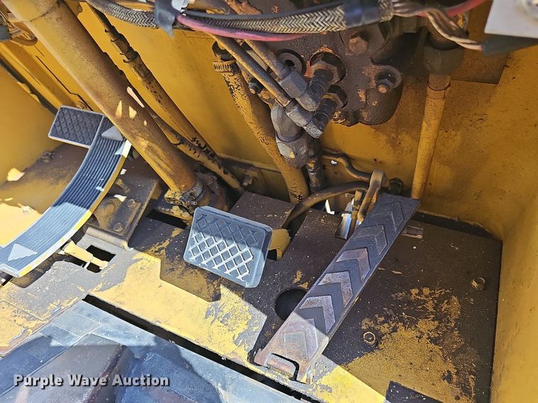 image for item NU9025 Caterpillar V60B  forklift