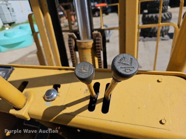 image for item NU9025 Caterpillar V60B  forklift