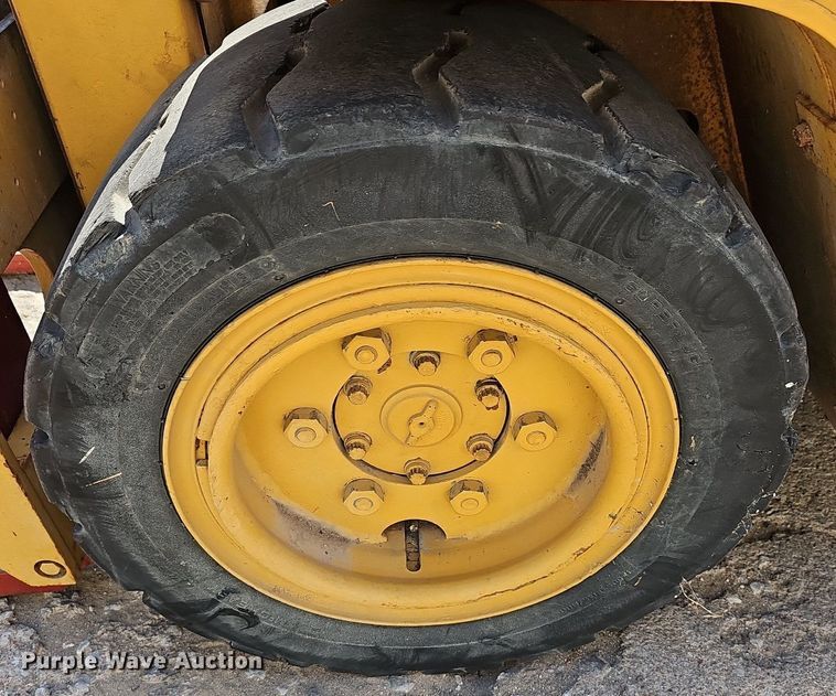 image for item NU9025 Caterpillar V60B  forklift