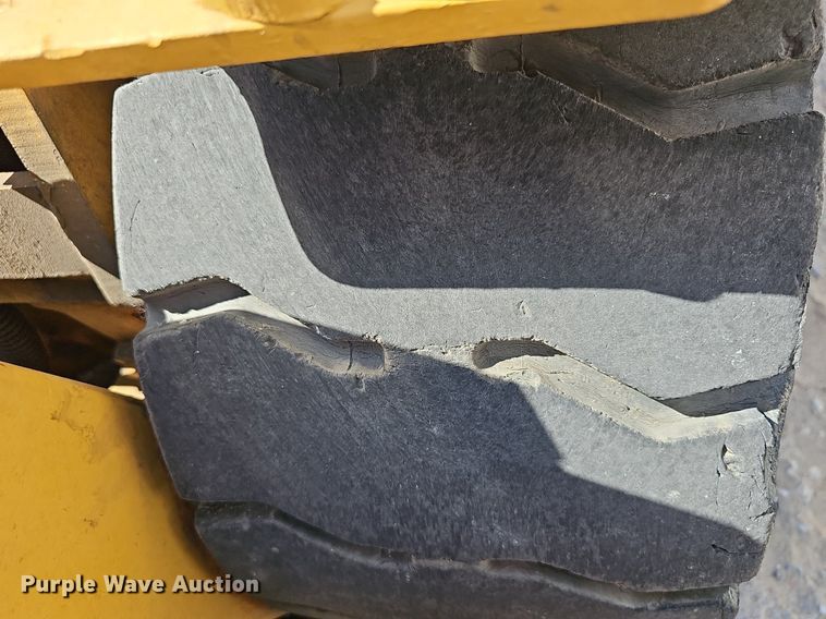 image for item NU9025 Caterpillar V60B  forklift