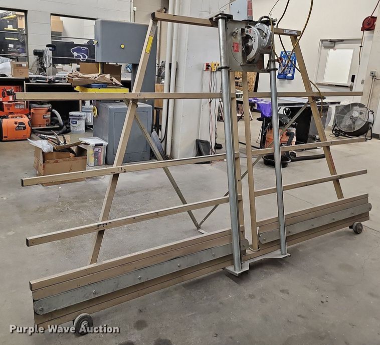 image for item NU9026 Skil  panel saw