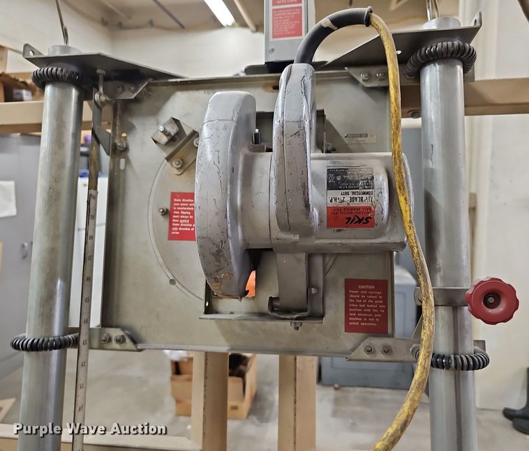 image for item NU9026 Skil  panel saw