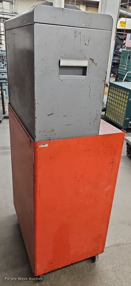 image for item NU9027 (2) toolboxes