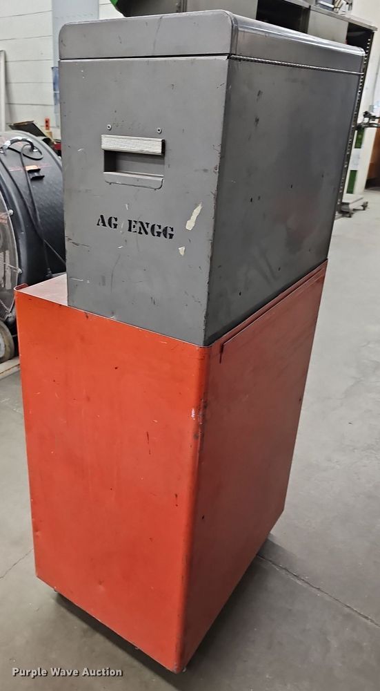 image for item NU9027 (2) toolboxes