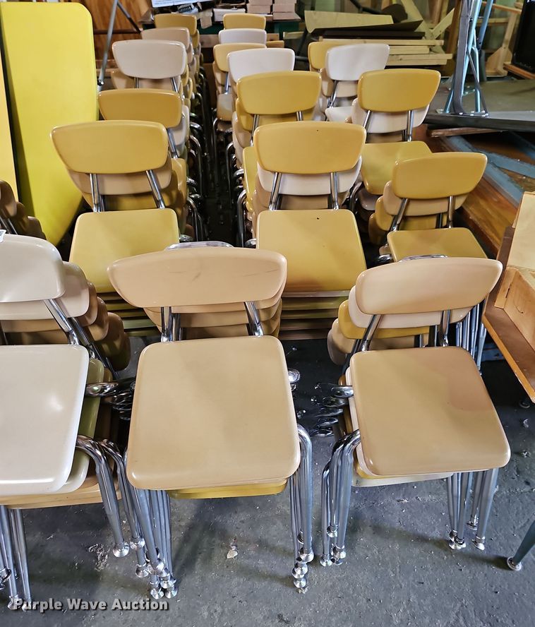 image for item NU9034 Approximately 120 chairs