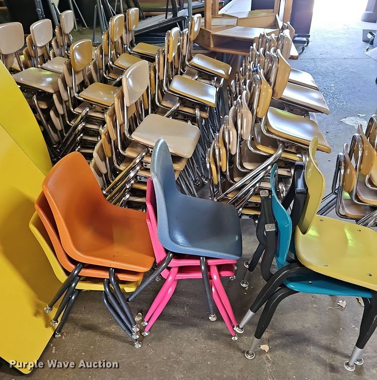 image for item NU9034 Approximately 120 chairs