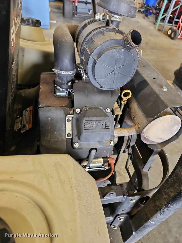 image for item NU9045 Exmark Lazer Z  ZTR lawn mower