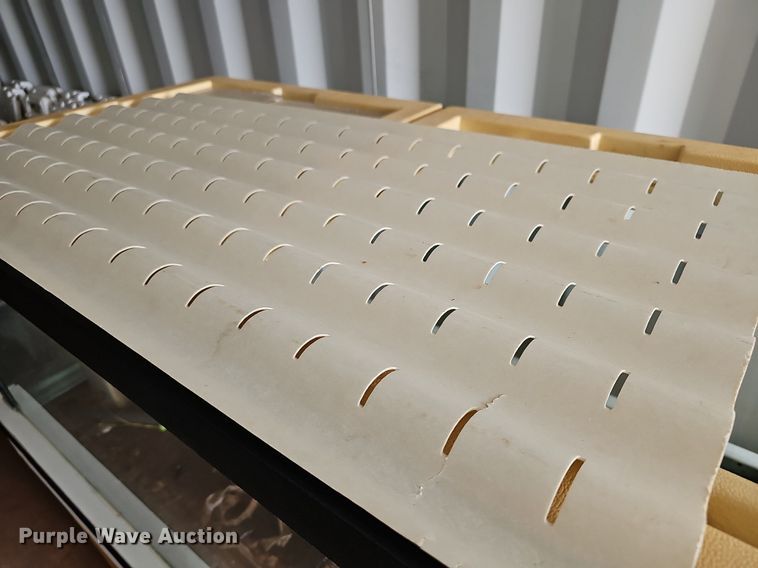 image for item NU9053 1997 Marineland Commercial Aquariums ML24SL   aquarium