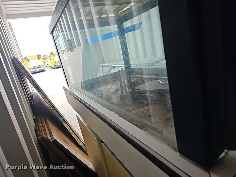 image for item NU9053 1997 Marineland Commercial Aquariums ML24SL   aquarium