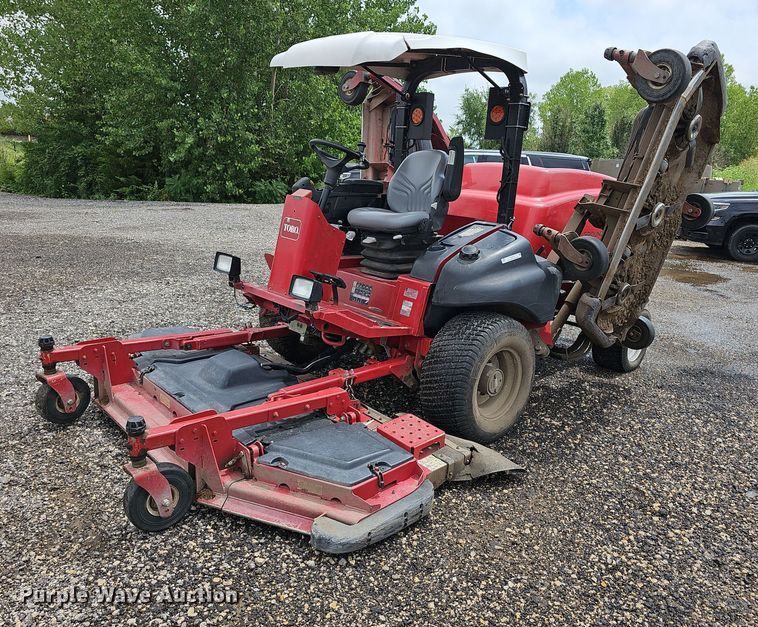 image for item NU9074 Toro Groundsmaster 5900  lawn mower