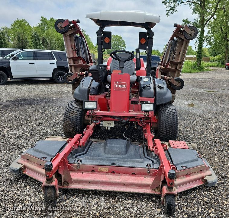 image for item NU9074 Toro Groundsmaster 5900  lawn mower