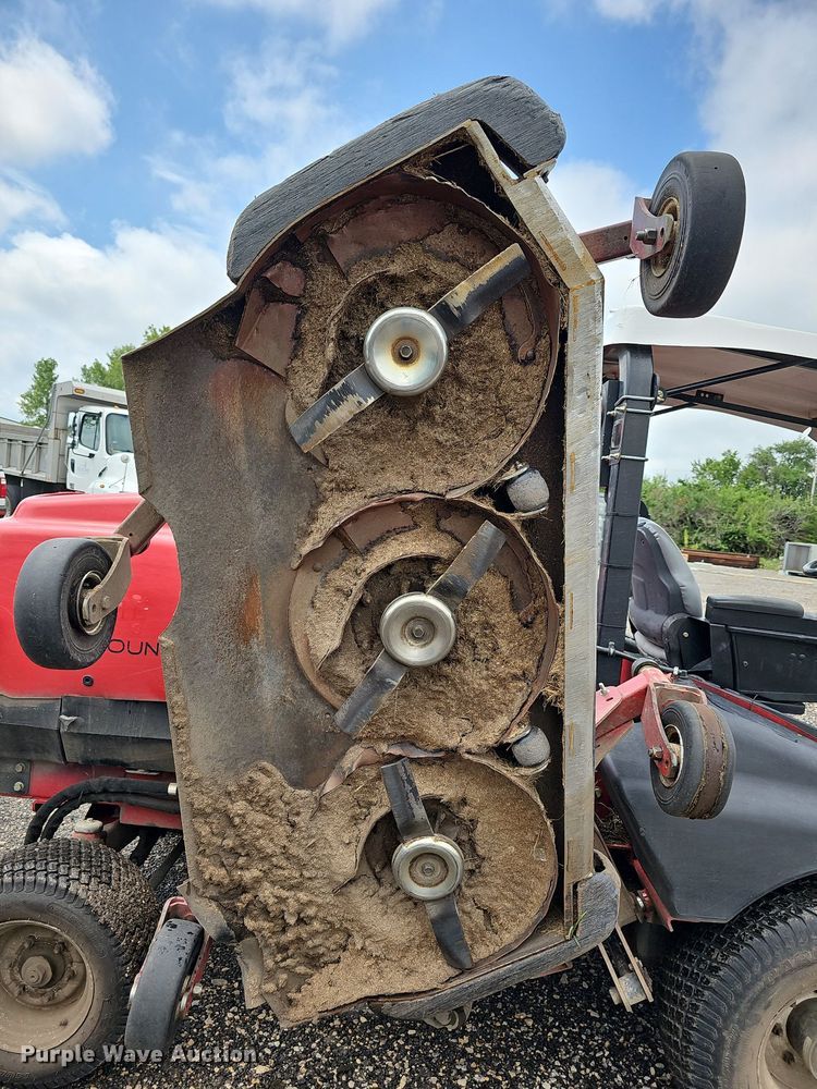 image for item NU9074 Toro Groundsmaster 5900  lawn mower