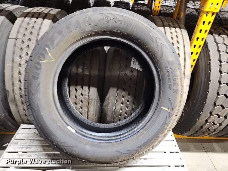 image for item NU9075 (4) Goodyear 255/60R18 tires