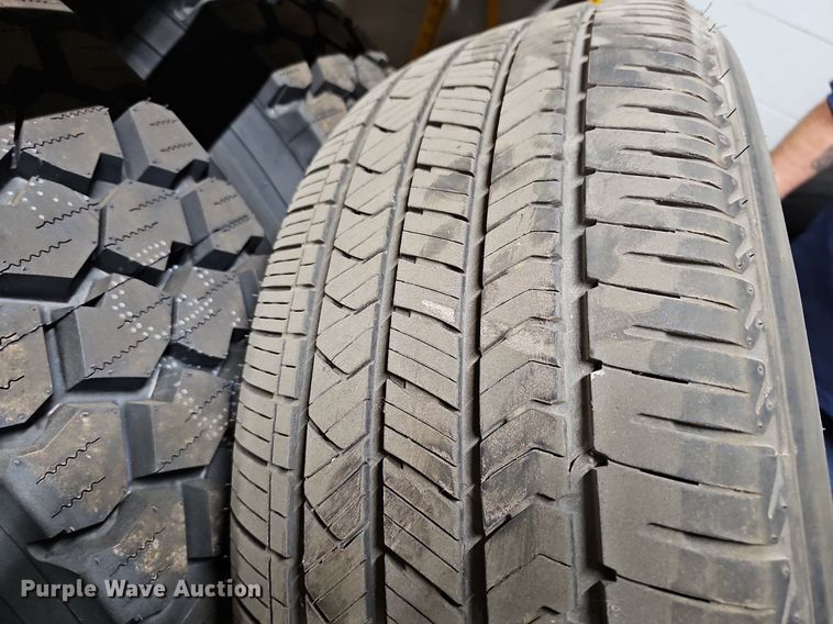 image for item NU9076 (4) Firestone 275/55R20 tires