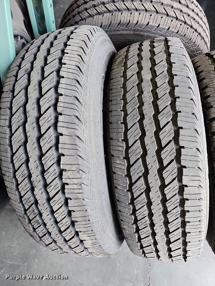 image for item NU9080 (4) 245/75R17 tires