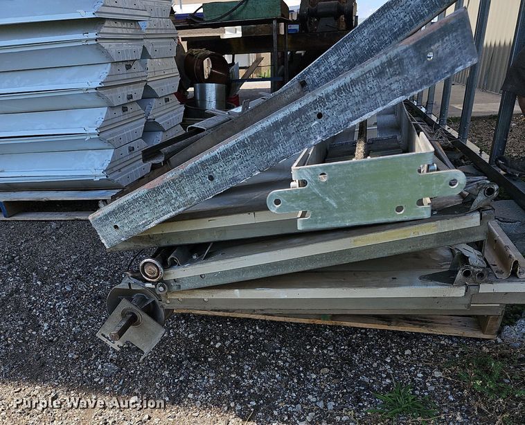 image for item NU9118 Garage door