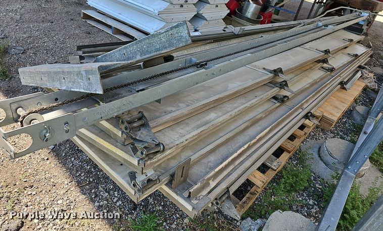 image for item NU9118 Garage door