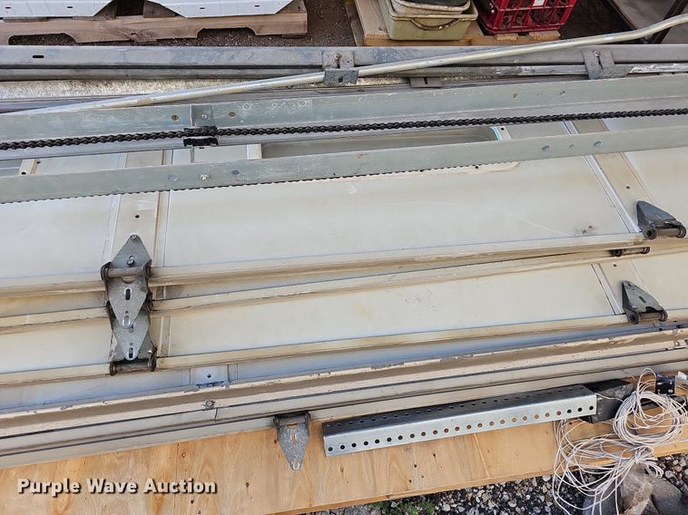 image for item NU9118 Garage door