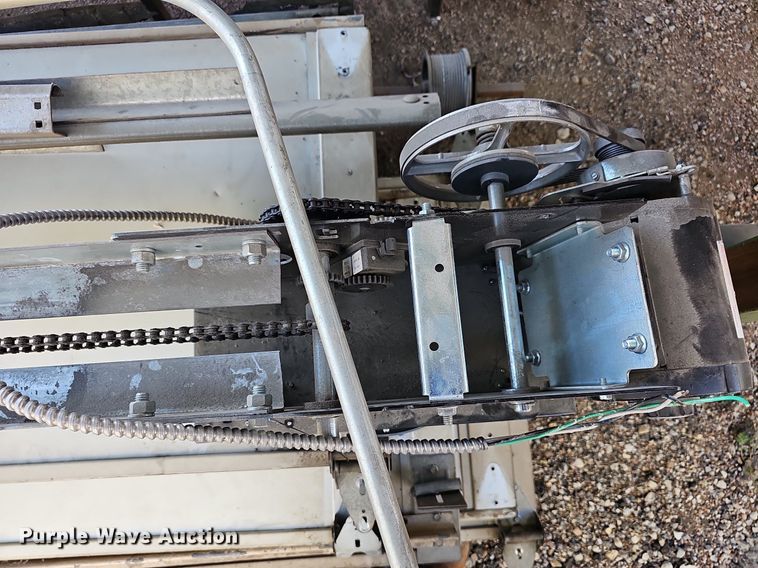 image for item NU9118 Garage door