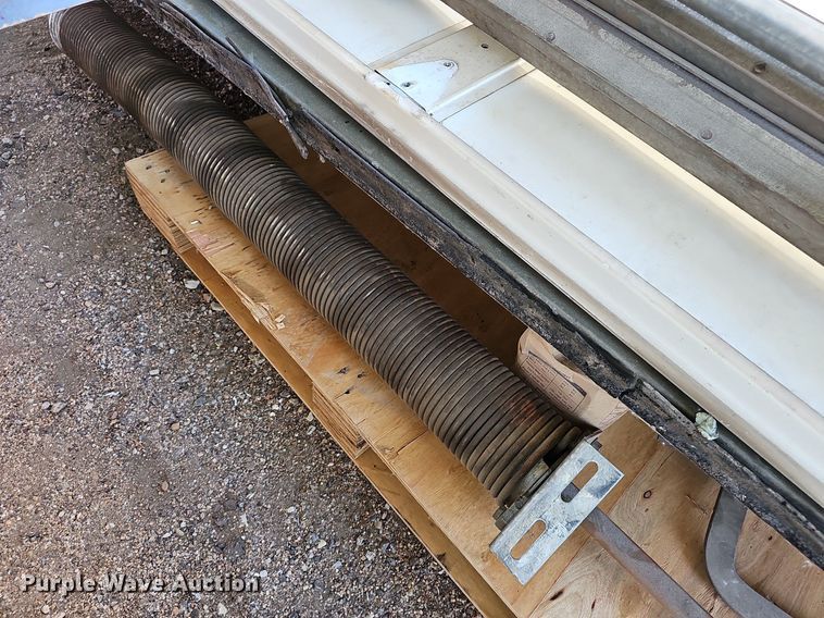 image for item NU9118 Garage door