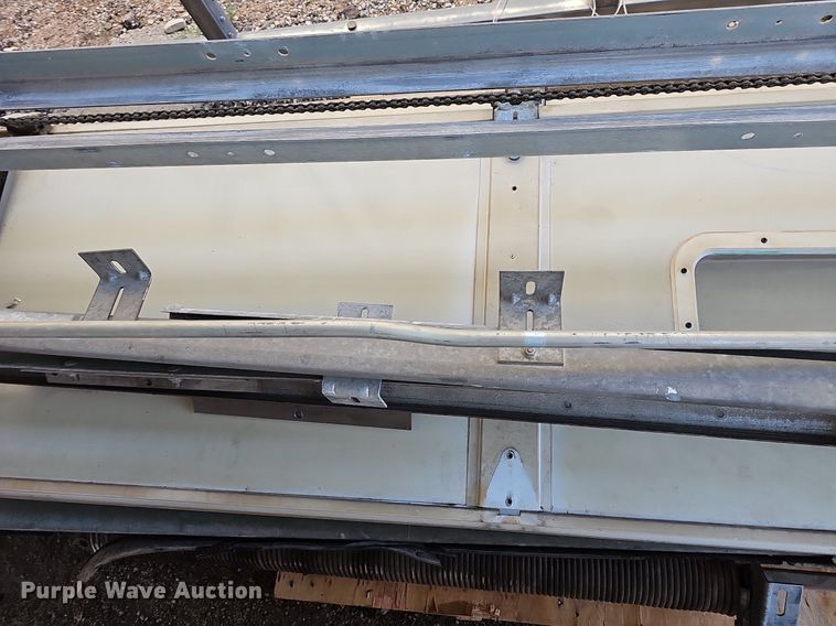 image for item NU9118 Garage door