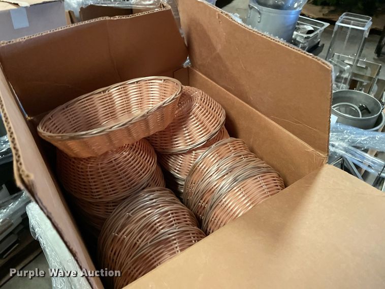 image for item NY9559 (14) pallets of restaurant equipment