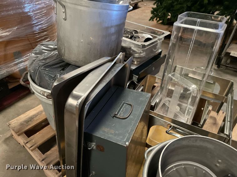 image for item NY9559 (14) pallets of restaurant equipment