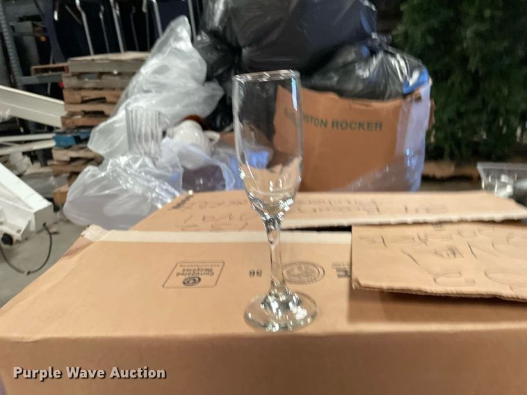 image for item NY9559 (14) pallets of restaurant equipment