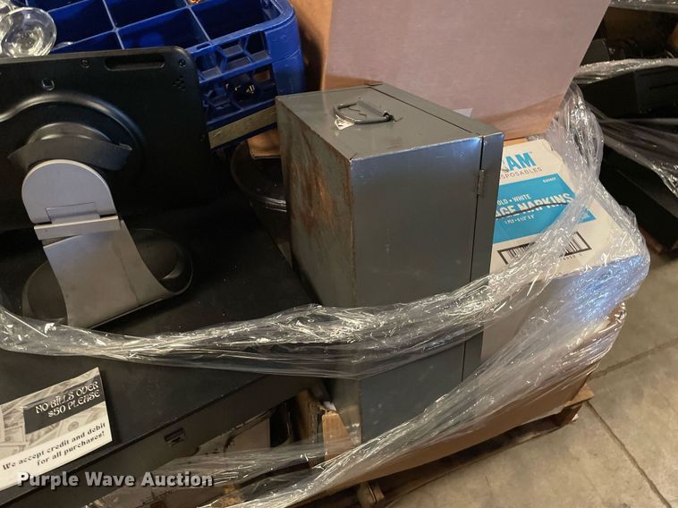 image for item NY9559 (14) pallets of restaurant equipment