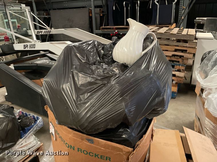 image for item NY9559 (14) pallets of restaurant equipment