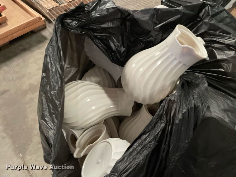 image for item NY9559 (14) pallets of restaurant equipment